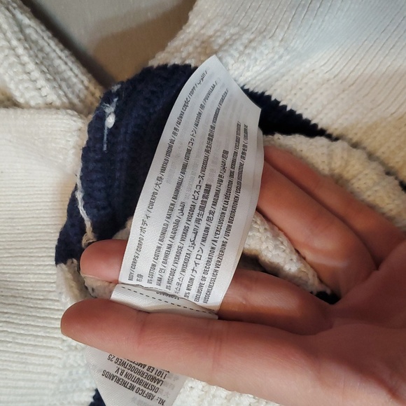 Abercrombie & Fitch Cropped Knit Oversized Sweater. Striped Blue / White Size M. - Picture 8 of 8